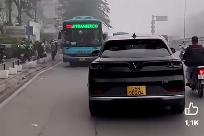 Hà Nội: Phạt 5 triệu đồng, tước GPLX tài xế đi ngược chiều trên phố Minh Khai