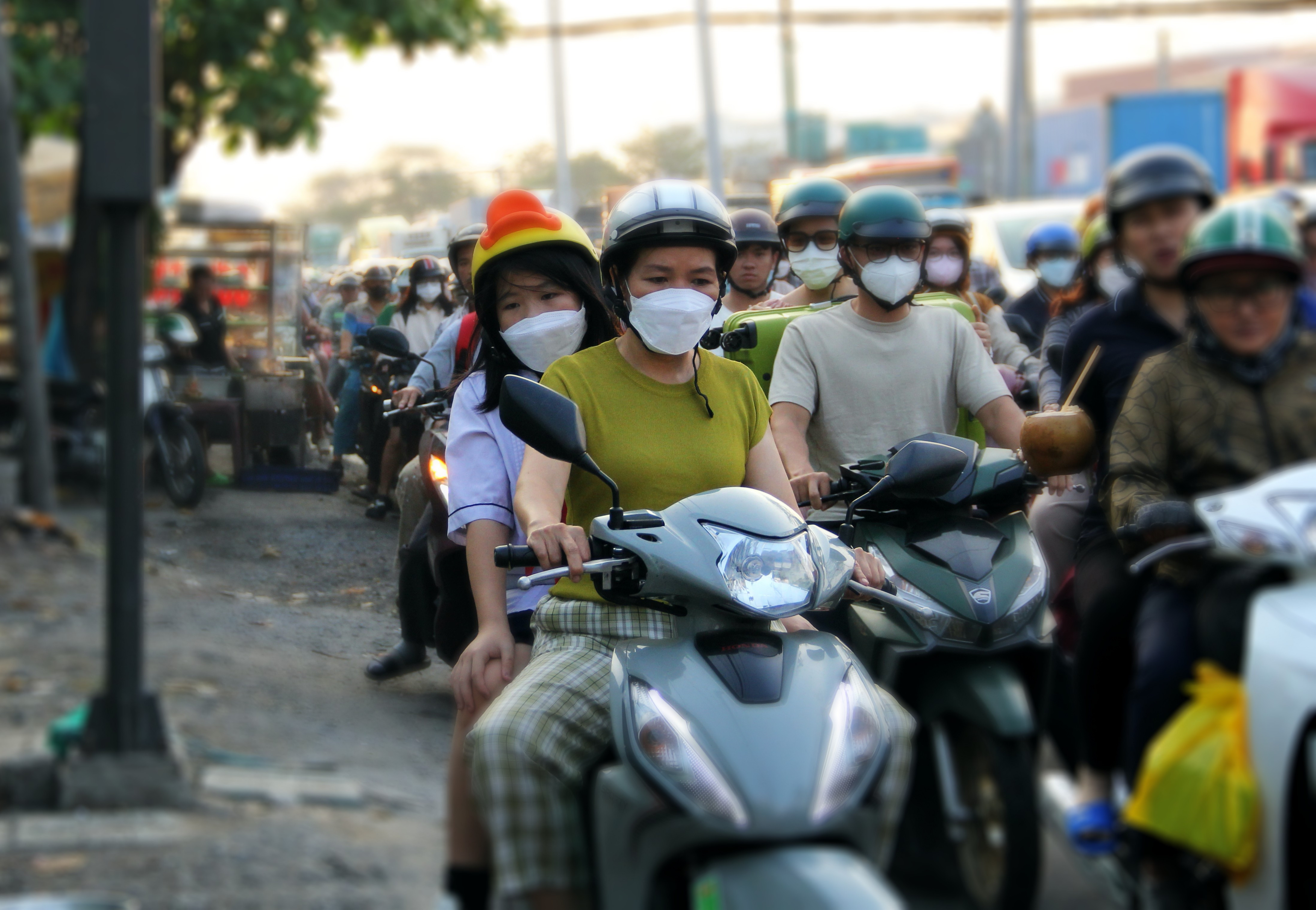 Dự báo thời tiết TP.HCM hôm nay 16/3: Nắng nóng, trời oi bức