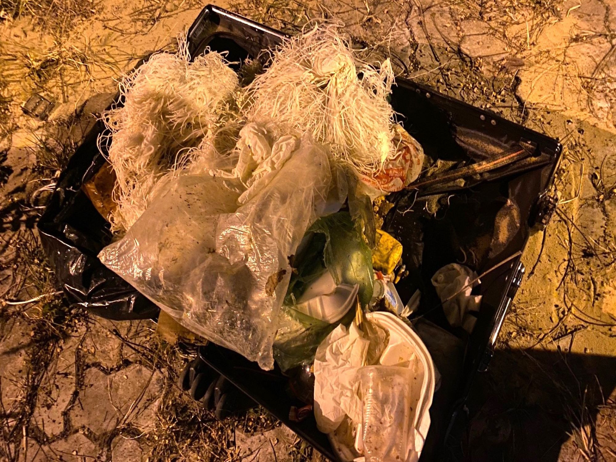 Phát hiện chiếc vali lạ trên vỉa hè ở Đà Nẵng