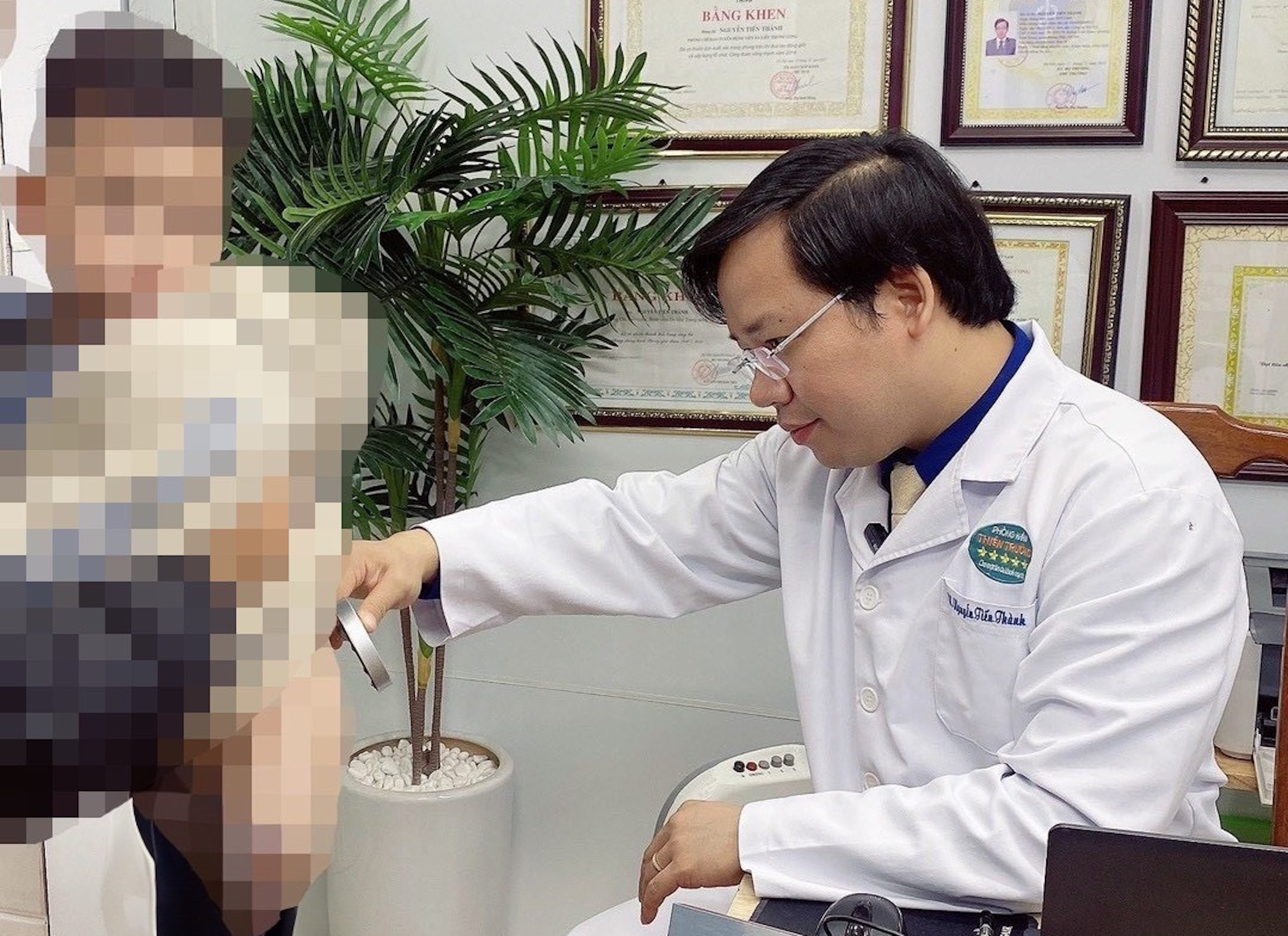  Bé 2 tuổi mắc sùi mào gà, nguồn lây không ai ngờ tới