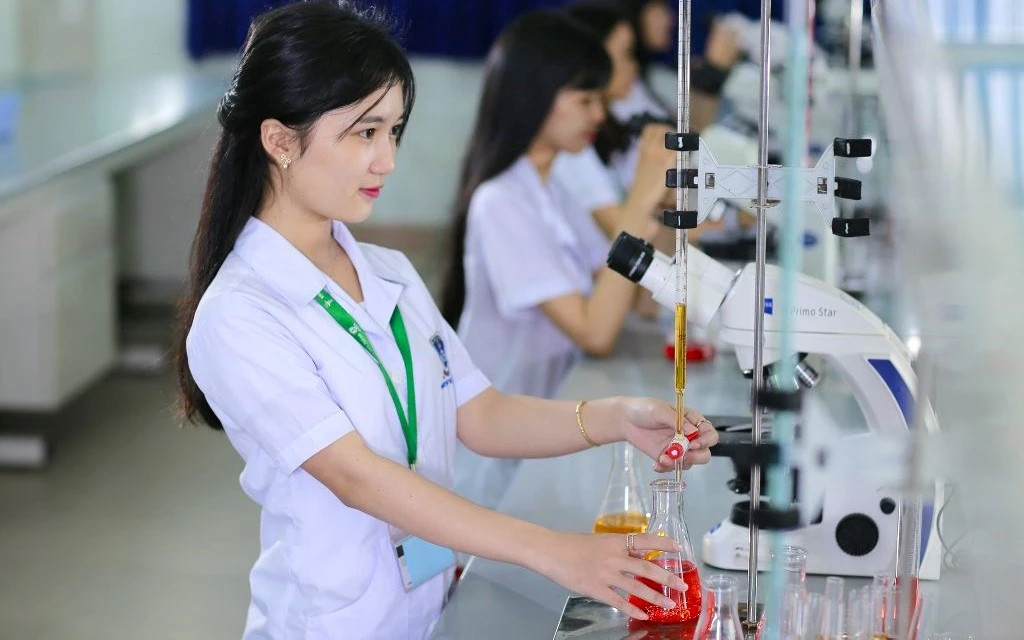 Chỉ tiêu tuyển sinh vào các trường đại học khối ngành Y dược 2024