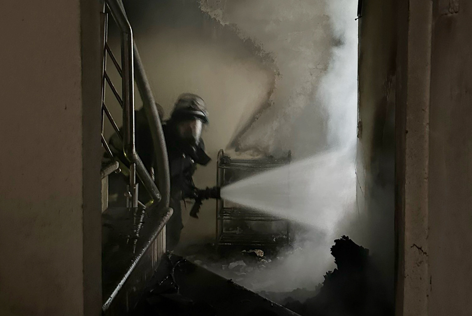 Hà Nội: Cháy nhà trong ngõ trên phố Đào Tấn