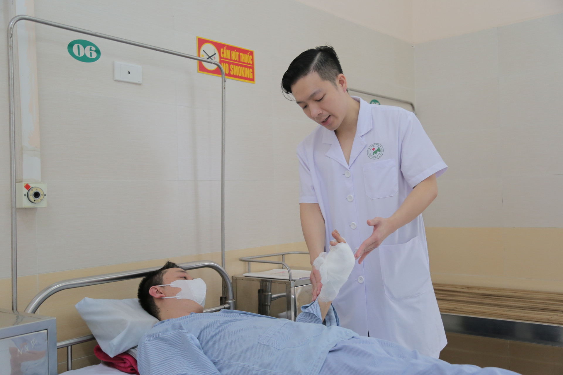 Bị điện giật khi sửa bình nóng lạnh, người đàn ông gặp biến chứng khó cứu