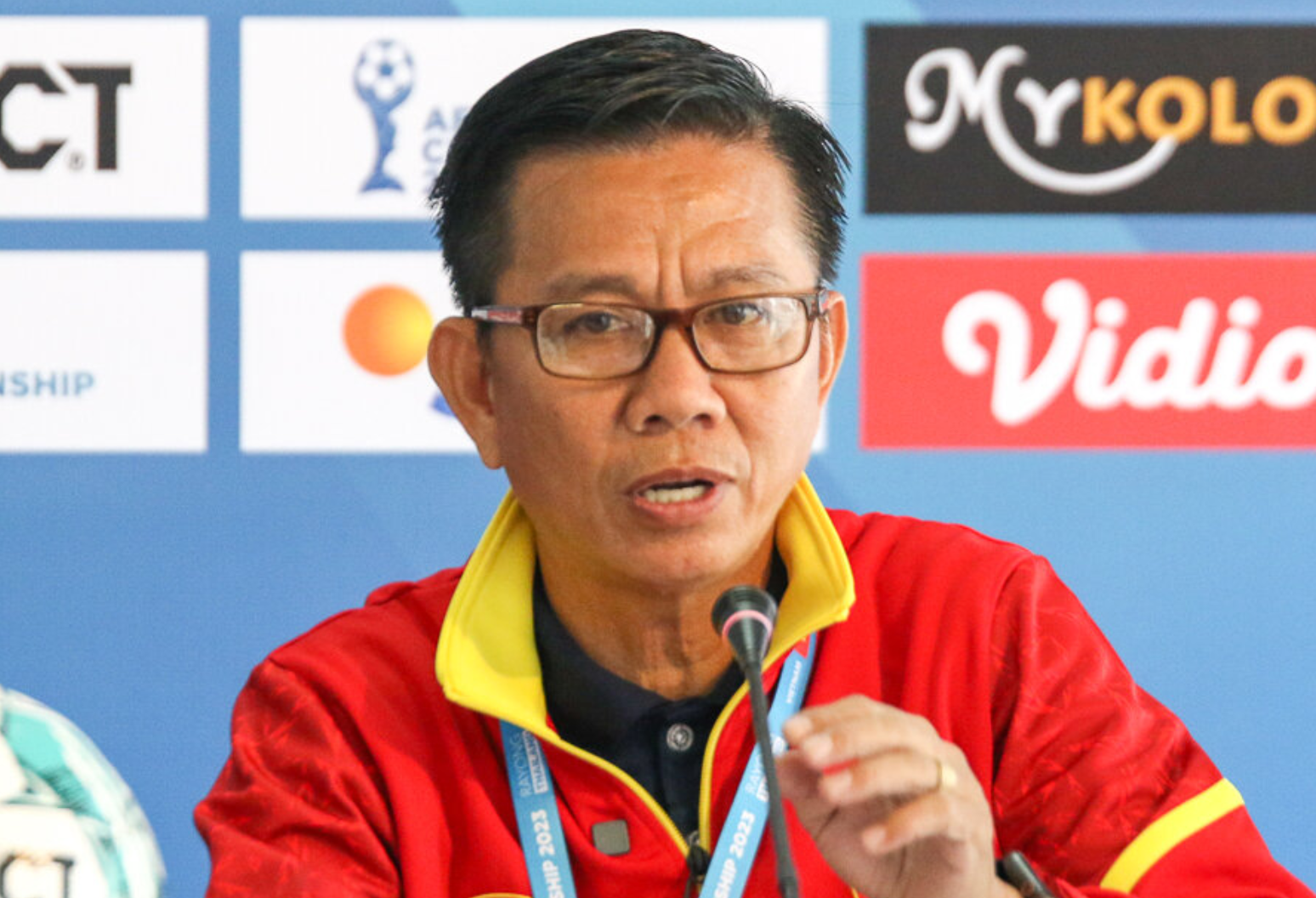 Ai thay HLV Troussier dẫn dắt U23 Việt Nam?