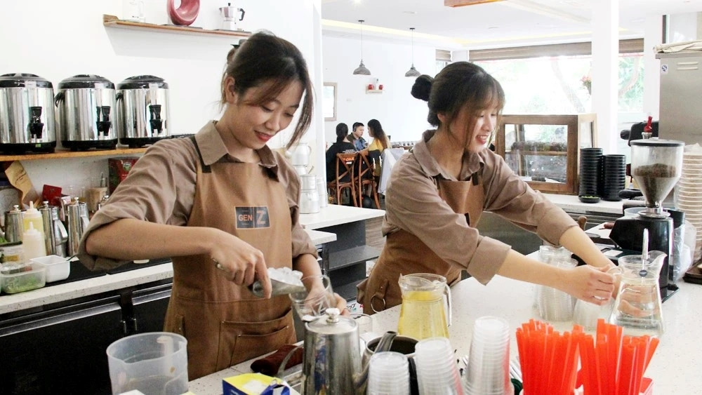 Đề xuất chỉ làm thêm 20 giờ/tuần, sinh viên lo không đủ tiền đóng học