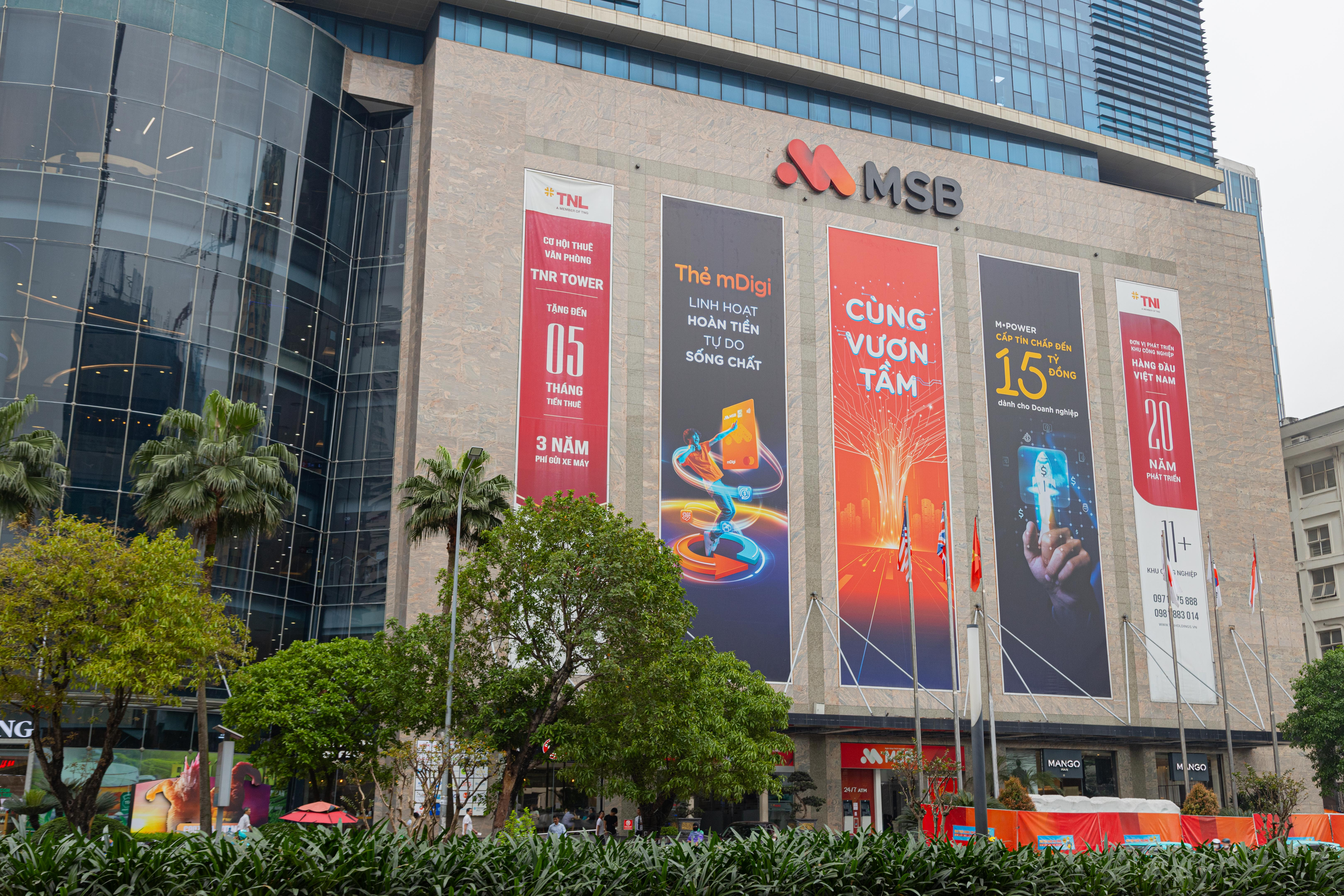 Hàng chục tỷ trong tài khoản bốc hơi: MSB có trách nhiệm trả tiền cho khách?