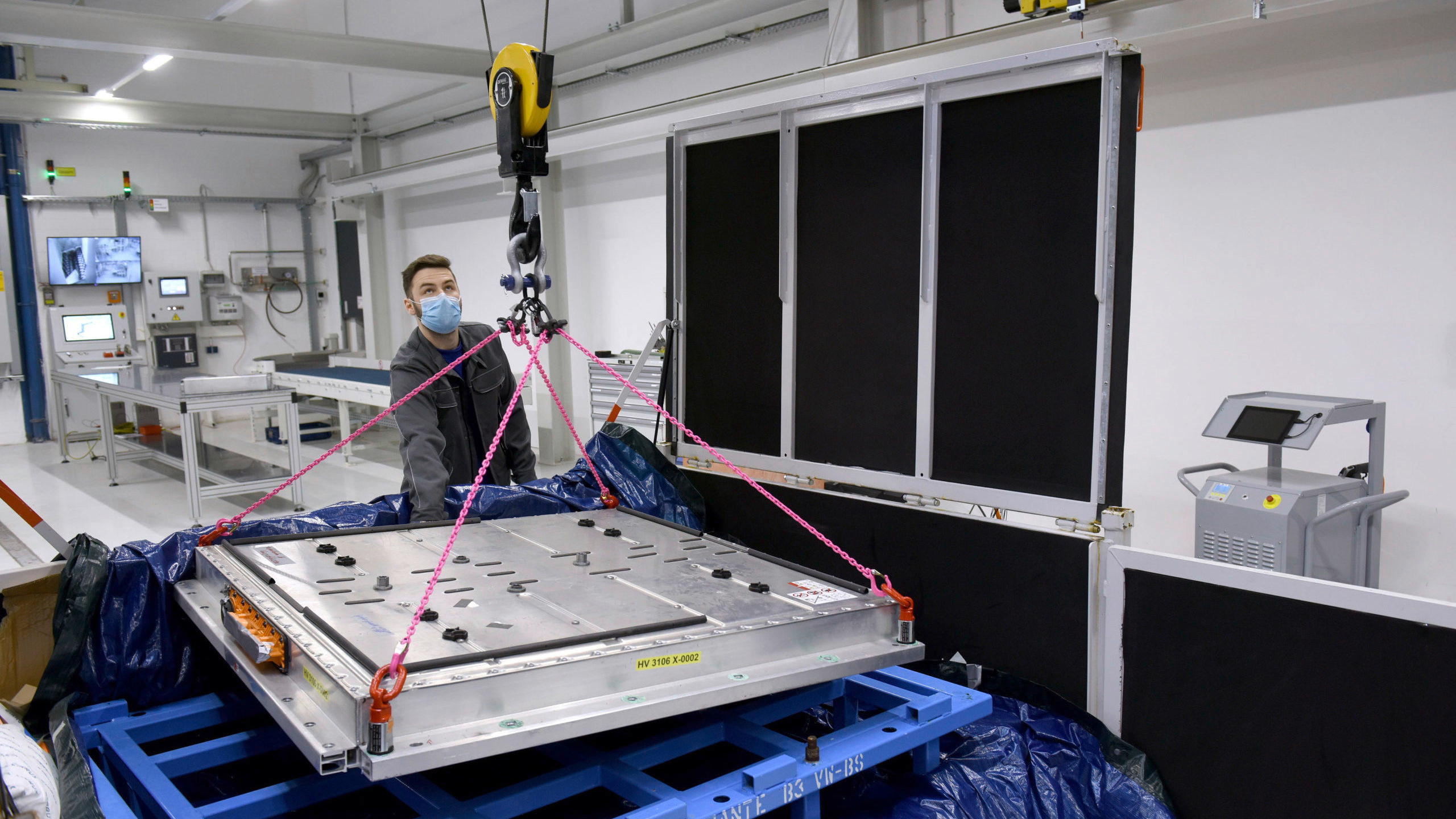 Pin ô tô điện đã qua sử dụng được tái chế thế nào?