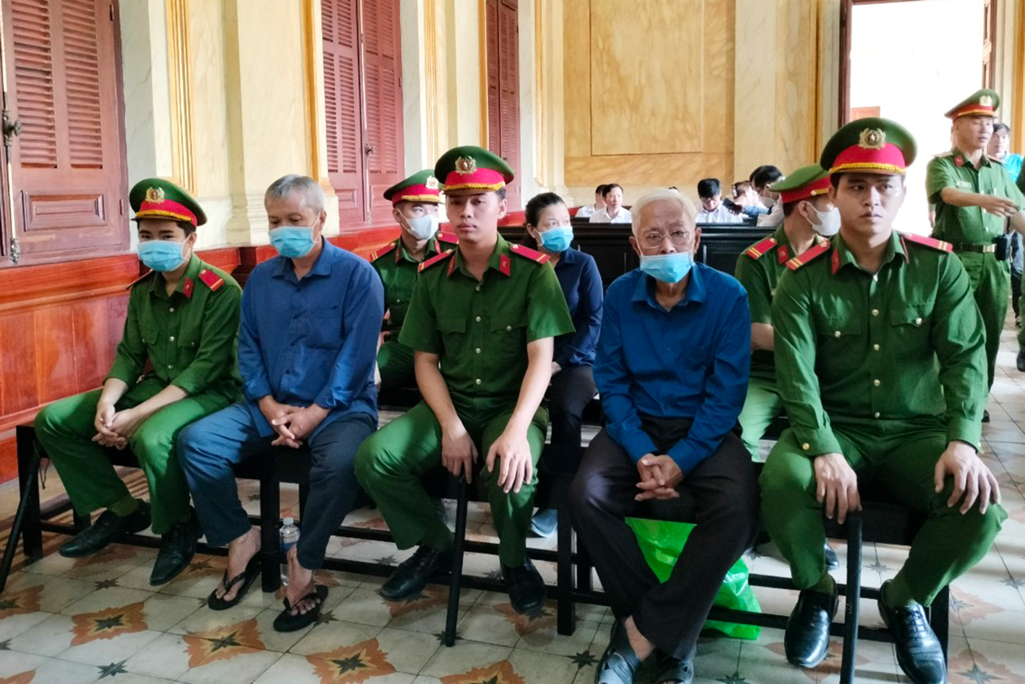 Cựu Tổng Giám đốc Ngân hàng Đông Á Trần Phương Bình hầu toà vụ án thứ 5