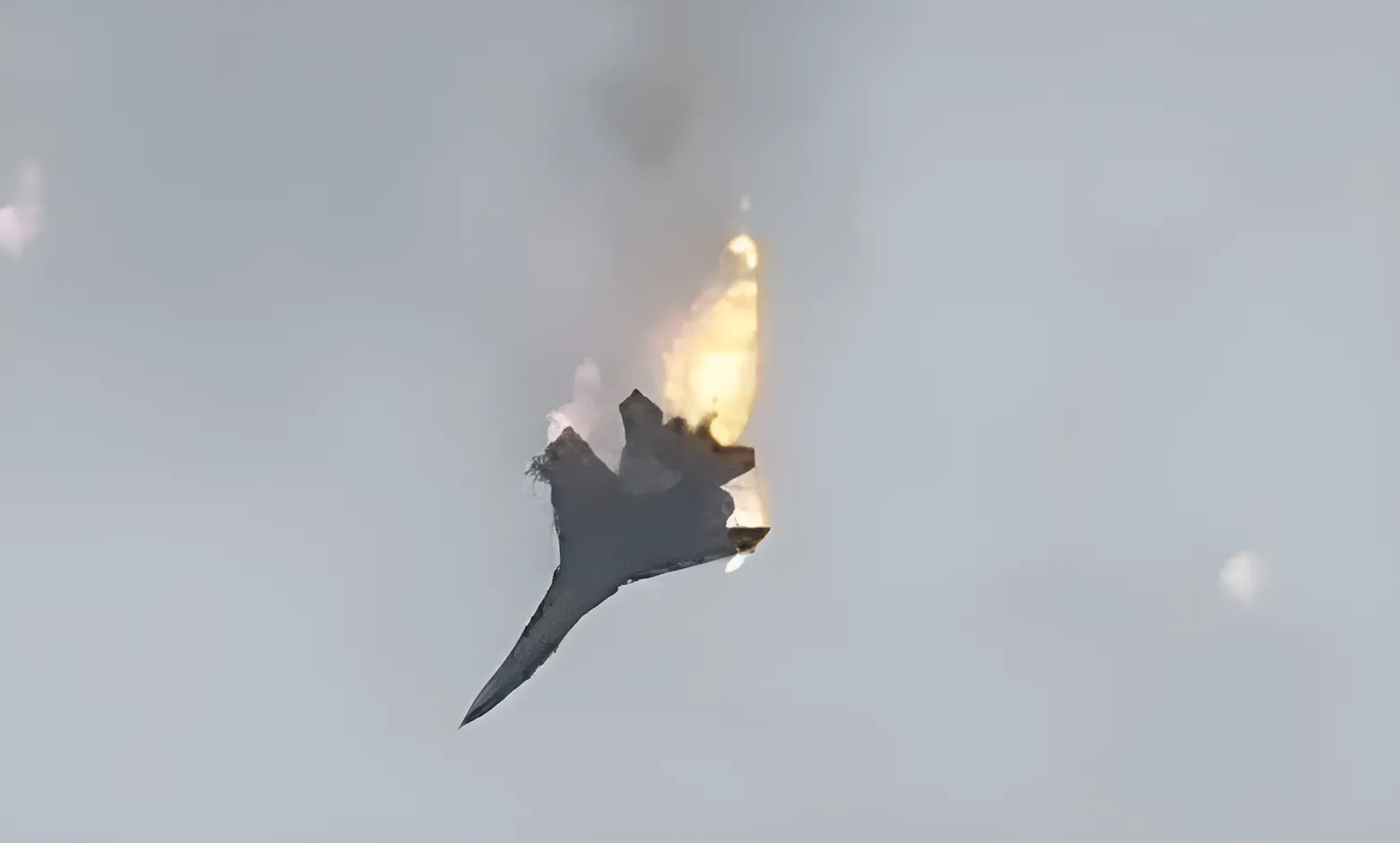 Chiến đấu cơ Su-27 Nga bị đồng đội bắn rơi ở Crimea