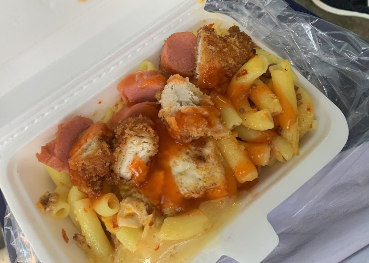  Ăn nui, cơm gà trước cổng trường, nhiều học sinh tại Khánh Hòa nhập viện