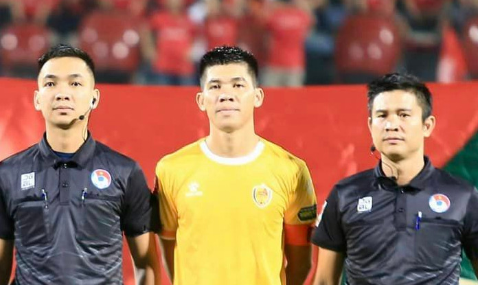 Giẫm chân tuyển thủ Việt Nam, Văn Đại không nhận thêm án phạt