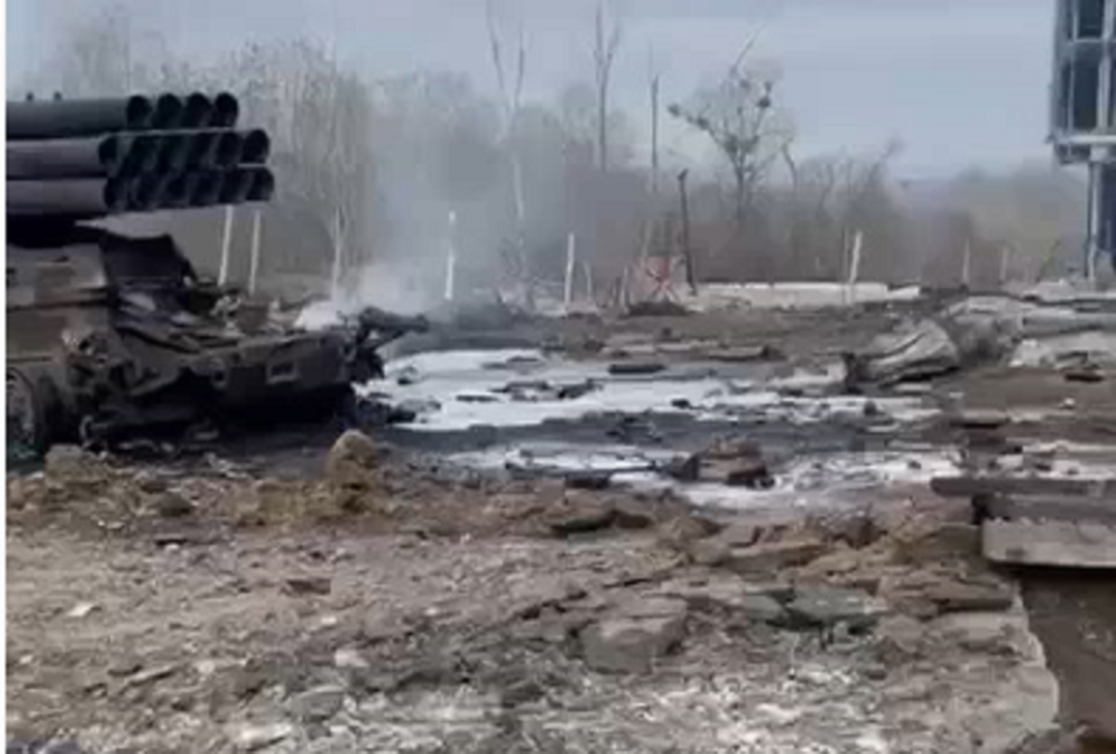 Loạt bệ phóng tên lửa Ukraine bị phá hủy ở Kharkov 