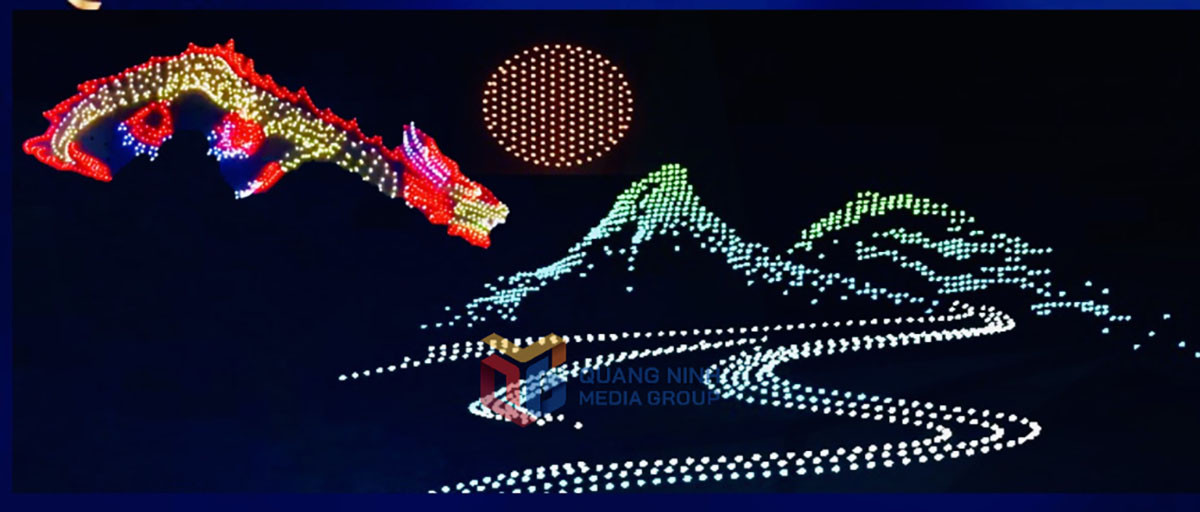 Carnaval Hạ Long 2024 lần đầu tiên trình diễn drone light trên biển