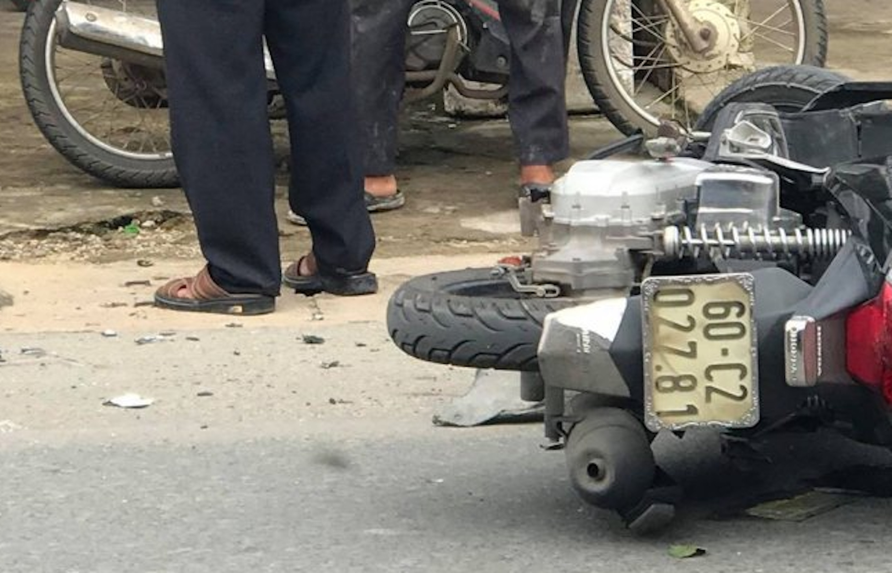 Không chấp hành hiệu lệnh của CSGT phạt bao nhiêu tiền? 