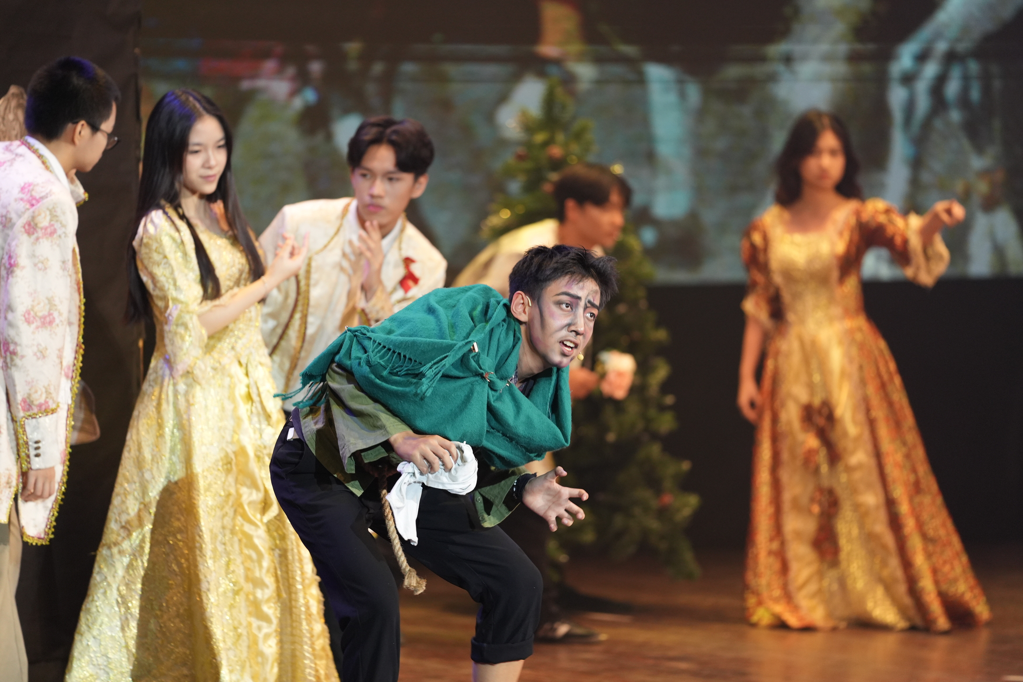 Học sinh Hà Nội chinh phục khán giả với vở nhạc kịch bằng tiếng Anh