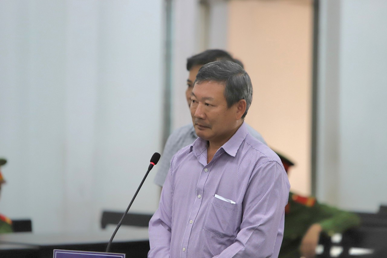 Quanh co chối tội, cựu giám đốc CDC Khánh Hòa bị đề nghị 5-6 năm tù