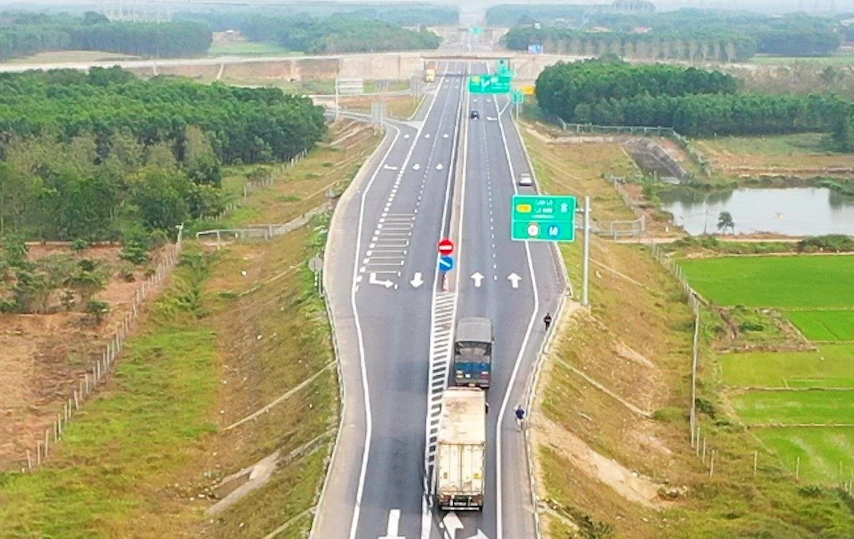 Bao giờ cao tốc Cam Lộ - La Sơn mới được xây trạm dừng nghỉ?