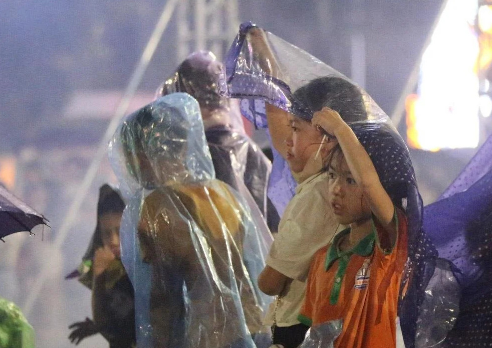 Hôm nay 18/4, miền Bắc mưa dông, cục bộ mưa to