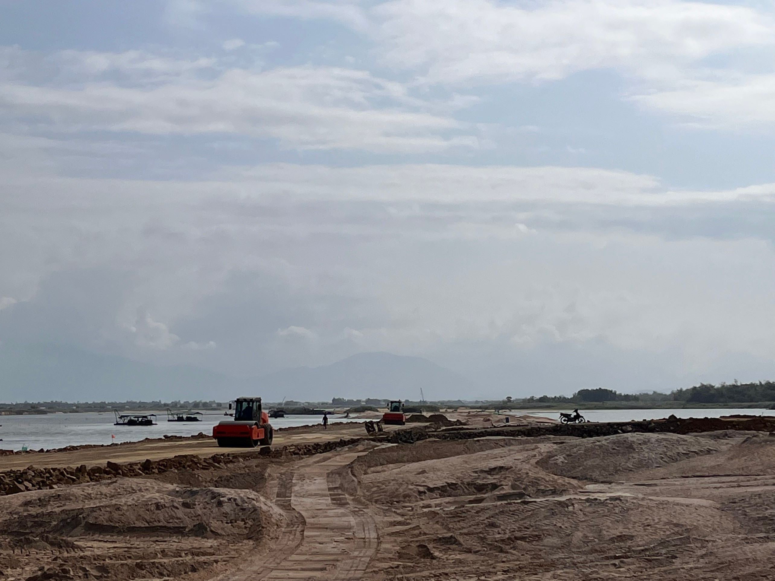 Vướng mặt bằng, kè chống sạt lở sông Ba tại Phú Yên nguy cơ chậm tiến độ