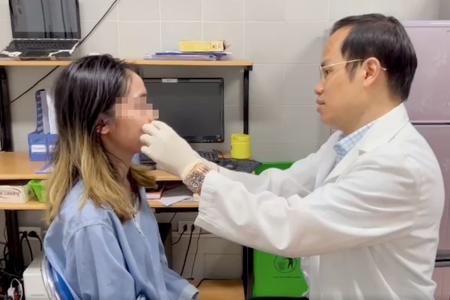 Nhập viện sau khi thẩm mỹ môi hình trái tim tại spa