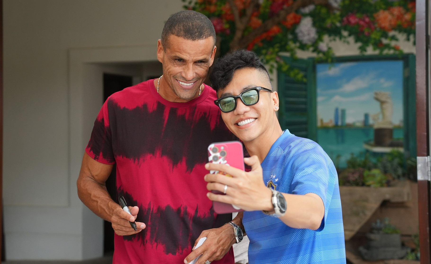 Huyền thoại Rivaldo đến Đà Nẵng giao lưu bóng đá