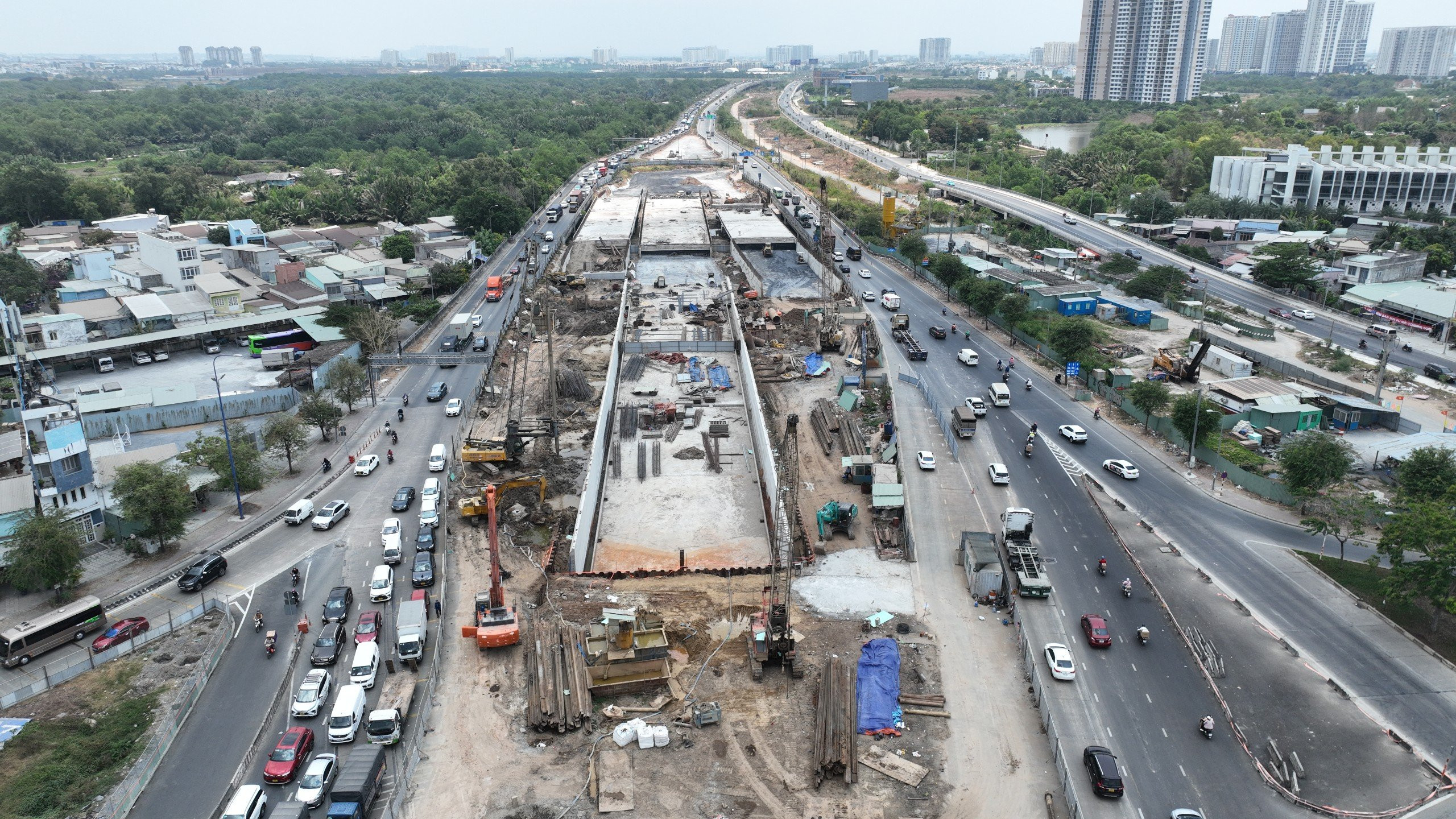 Cận cảnh nút giao lớn nhất TP.HCM trị giá gần 3.408 tỷ đồng sau 1 năm khởi công
