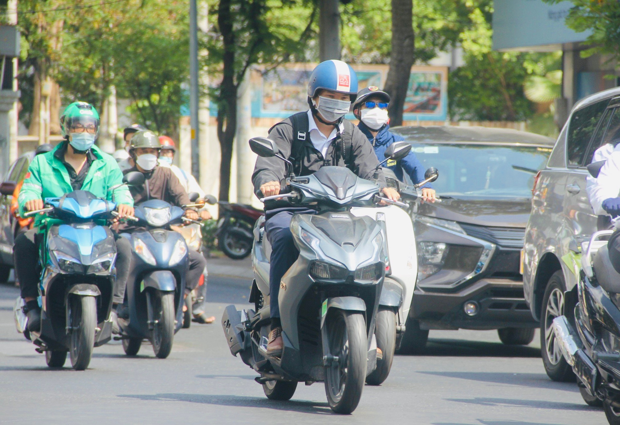 Thời tiết TP.HCM hôm nay 30/4: Nắng gắt, nhiệt độ cao nhất 38 độ C