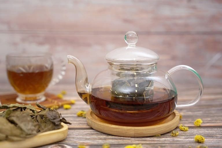 Ai không nên uống nước xạ đen?