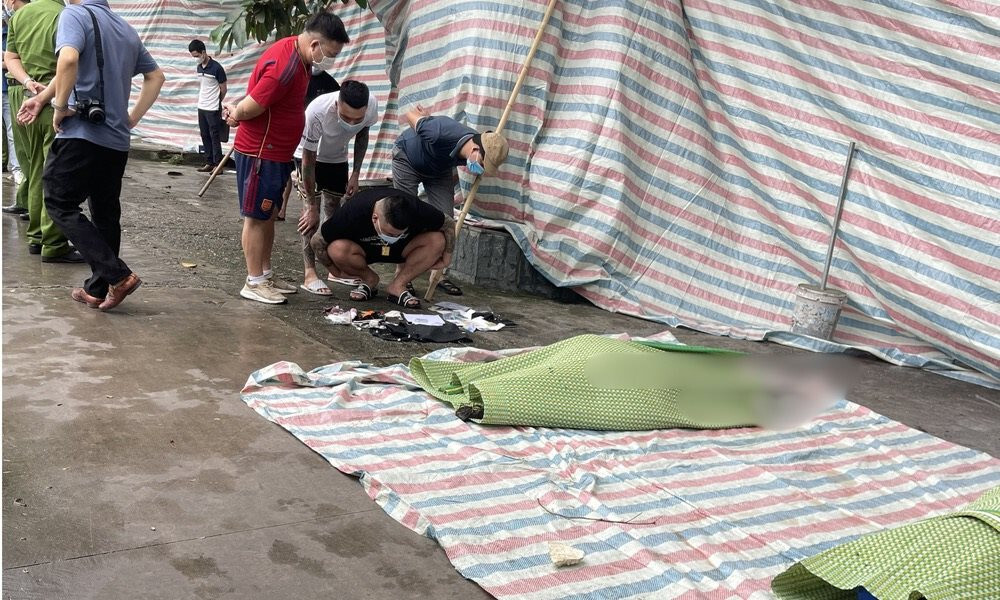 Phát hiện thi thể đôi nam nữ dưới ao ở Bắc Giang