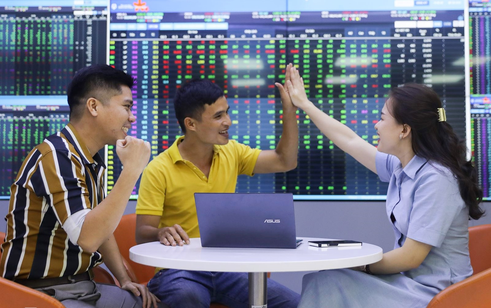 Quý 1/2024, công ty chứng khoán ‘bỏ túi’ cả nghìn tỷ đồng