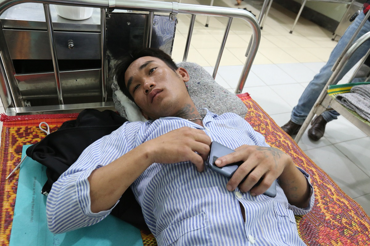 Sạt lở kinh hoàng ở Hà Tĩnh: ‘Bom nước’ ập xuống lán trại có 18 công nhân