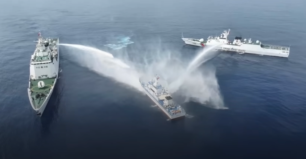 Philippines tuyên bố không dùng vòi rồng tấn công tàu Trung Quốc