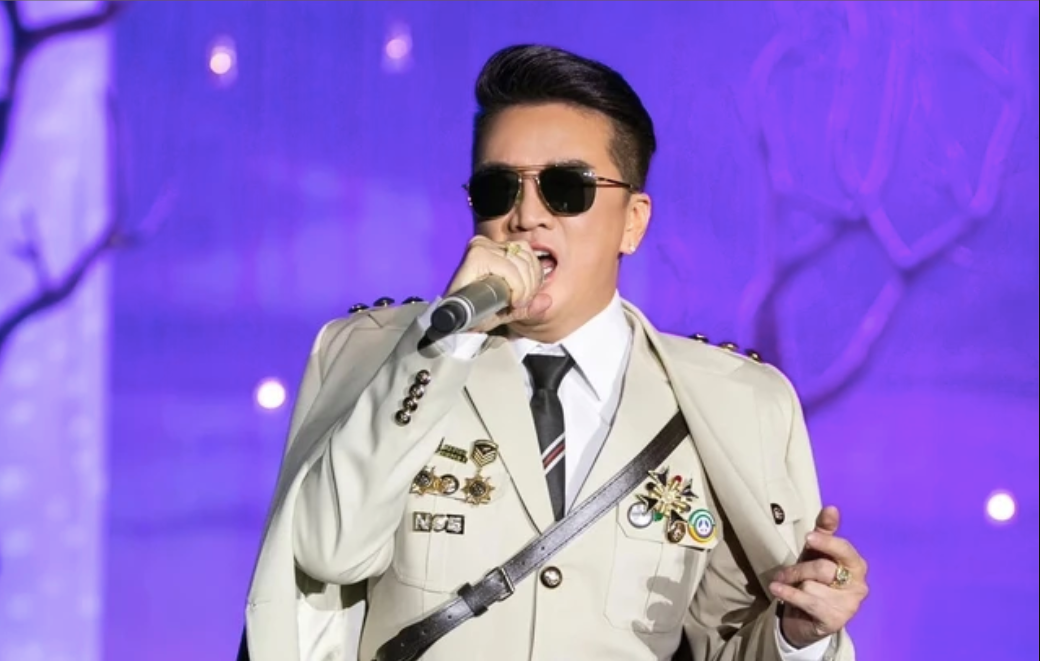 Sở VH-TT Hà Nội lập hội đồng tổng duyệt đêm nhạc Mr Đàm sau sự cố trang phục