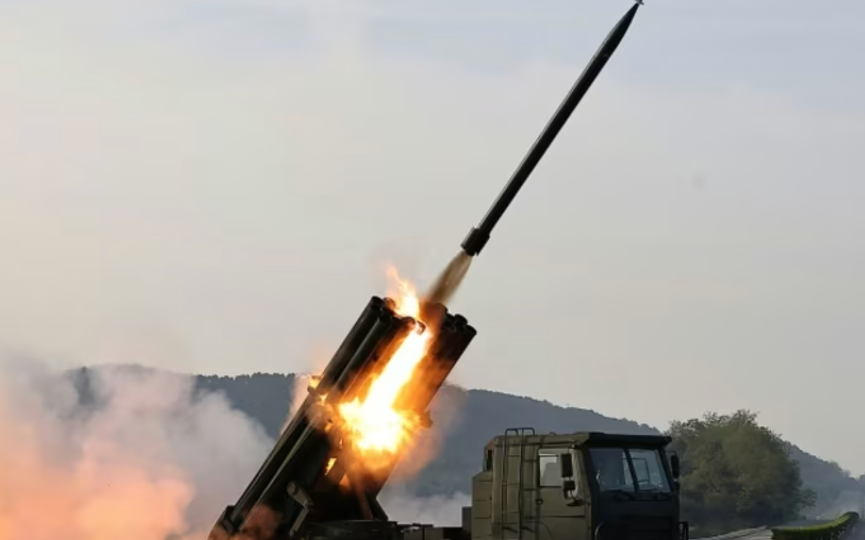 Triều Tiên triển khai bệ phóng tên lửa đa nòng mới nhất trong năm nay