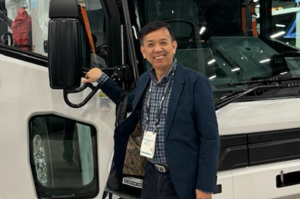 ‘Vua rác’ David Dương dự chi 32 triệu USD mua 50 xe rác chạy bằng điện