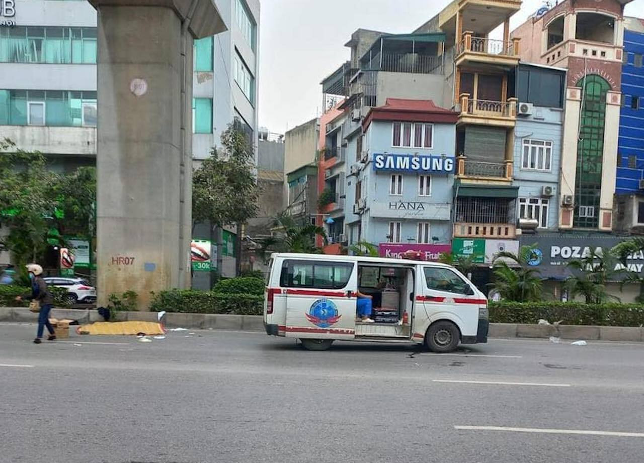 Nghi tự ngã, 2 thiếu niên đi xe máy điện thương vong