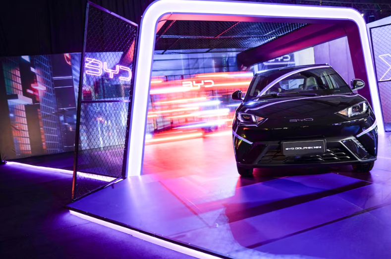 Mỹ tăng thuế với xe điện Trung Quốc lên 100%