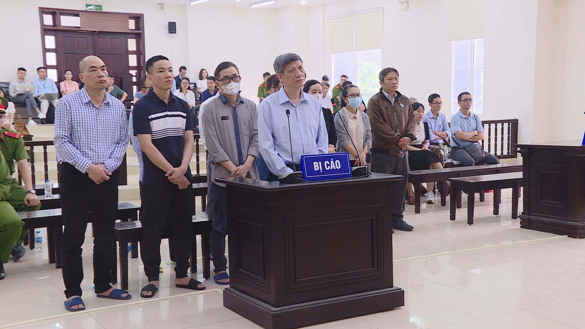 Cựu Bộ trưởng Y tế Nguyễn Thanh Long khai lý do nộp khắc phục thừa 1 tỷ đồng