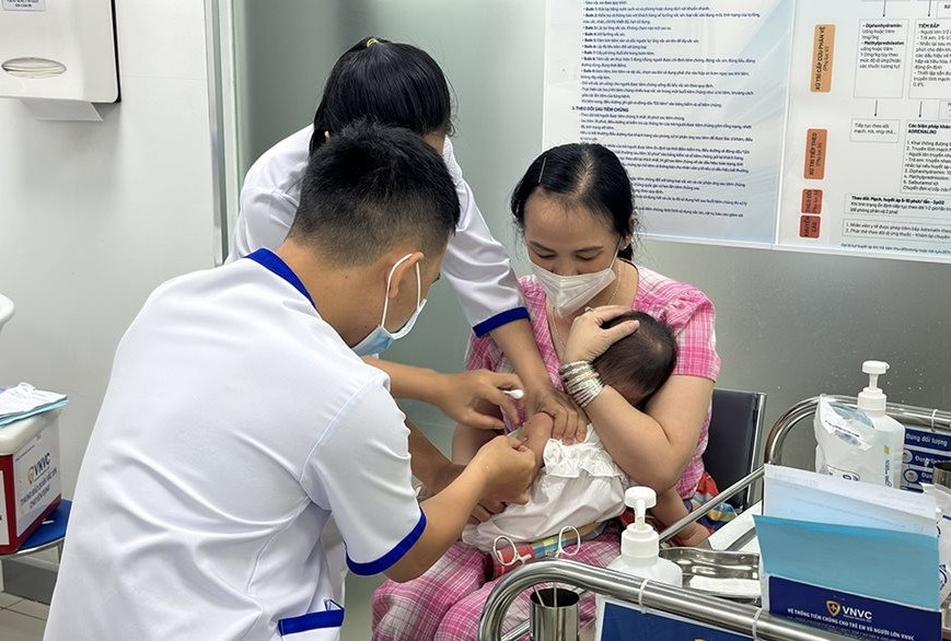 Bộ Y tế cấp phép vaccine sốt xuất huyết, zona thần kinh và phế cầu 23