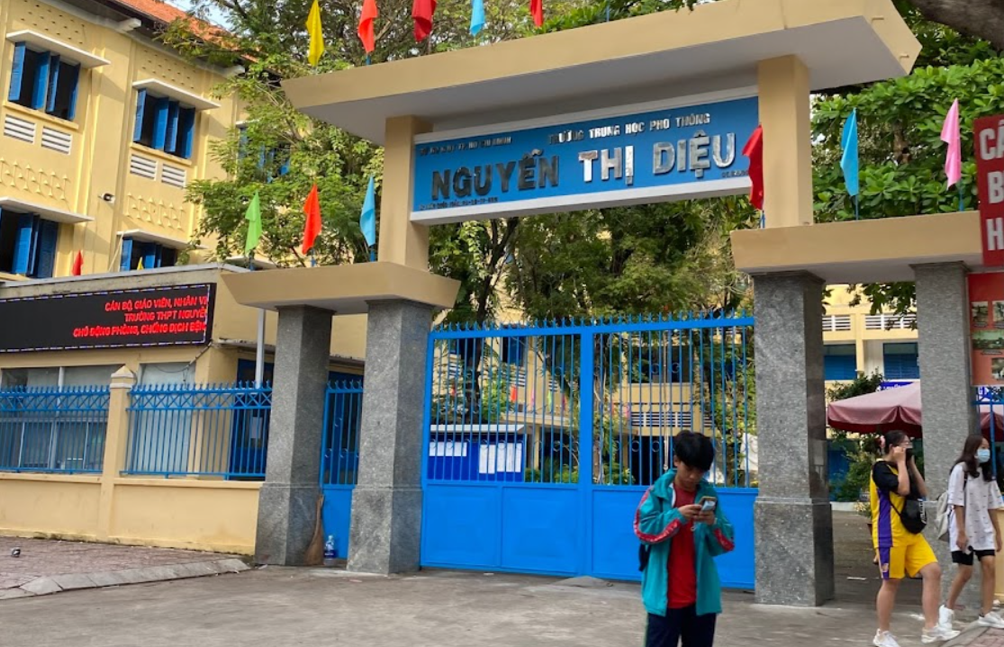 Cô giáo 'lệnh' cho 6 học sinh đánh bạn trước lớp