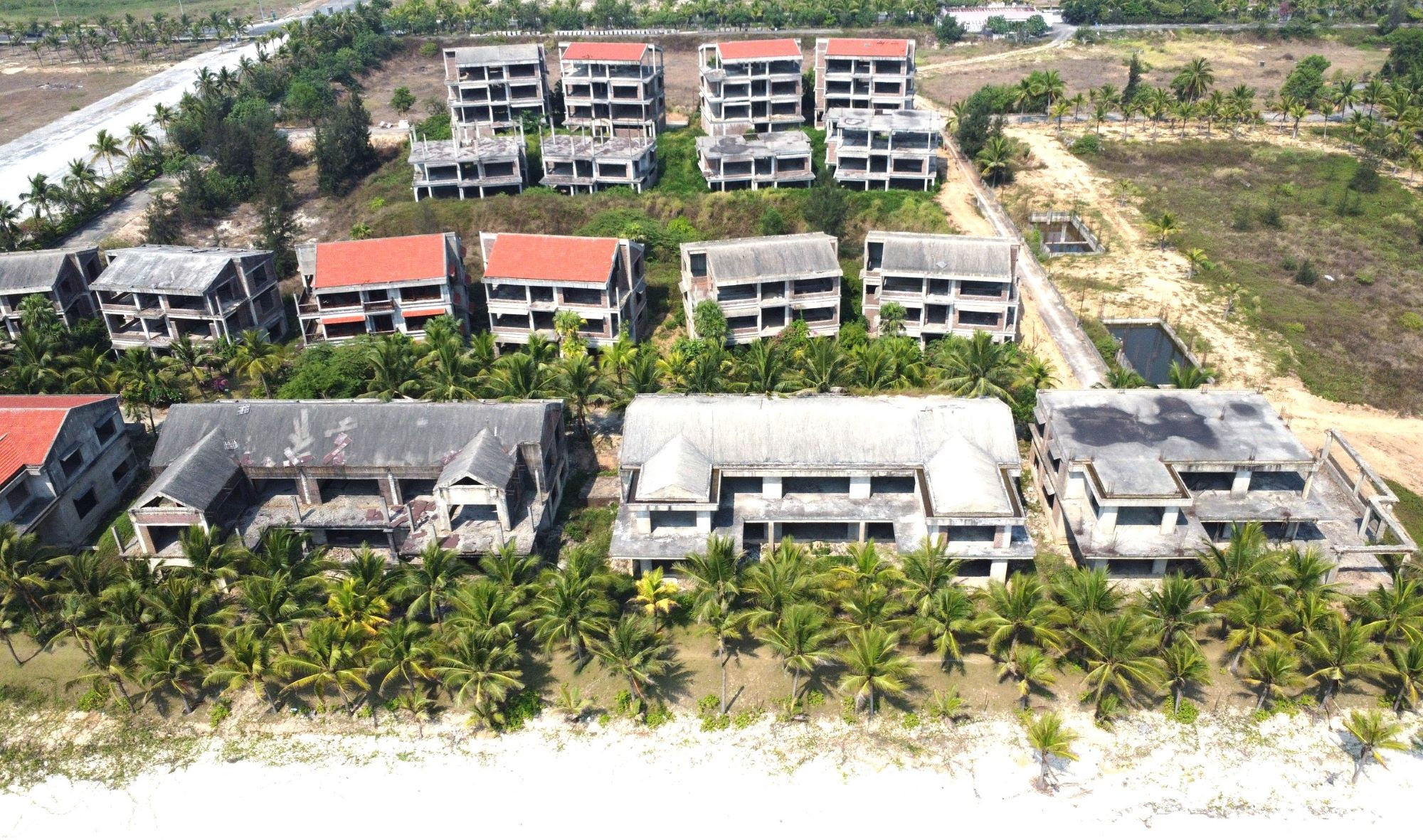 Sau loạt sai phạm, khu nghỉ dưỡng 110 triệu USD hoang lạnh bên biển Đà Nẵng