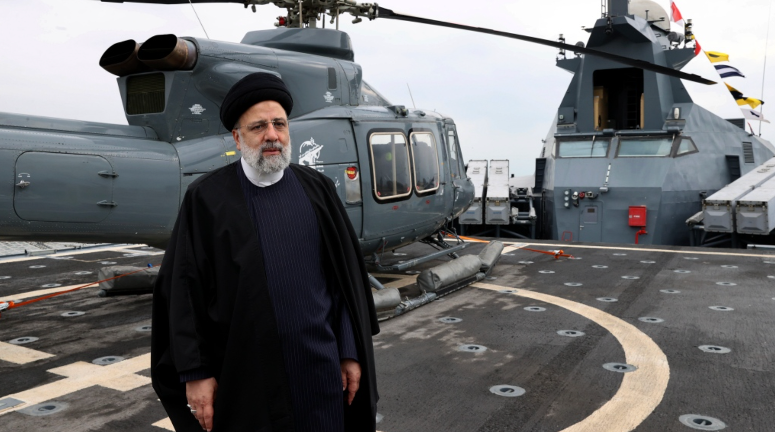 Nga điều lực lượng cứu hộ hỗ trợ tìm kiếm trực thăng chở Tổng thống Iran rơi