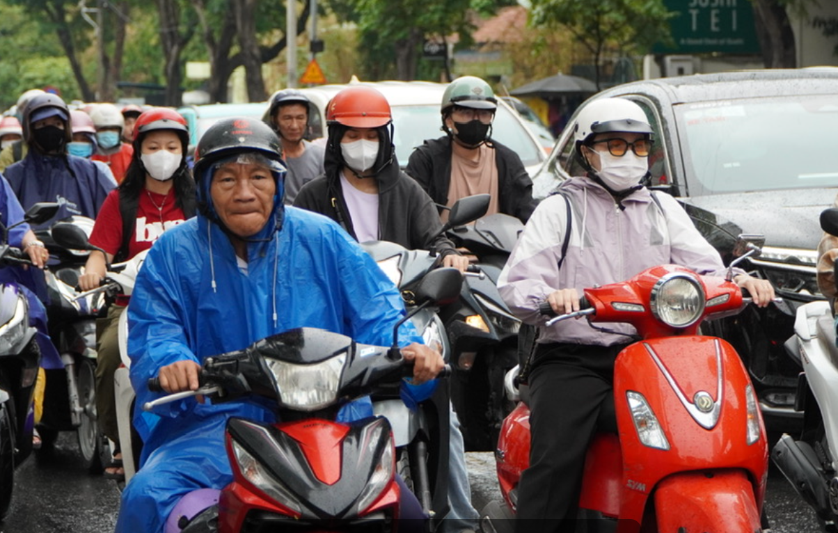 Dự báo thời tiết TP.HCM hôm nay 20/5: Tiếp tục mưa rào, dông 