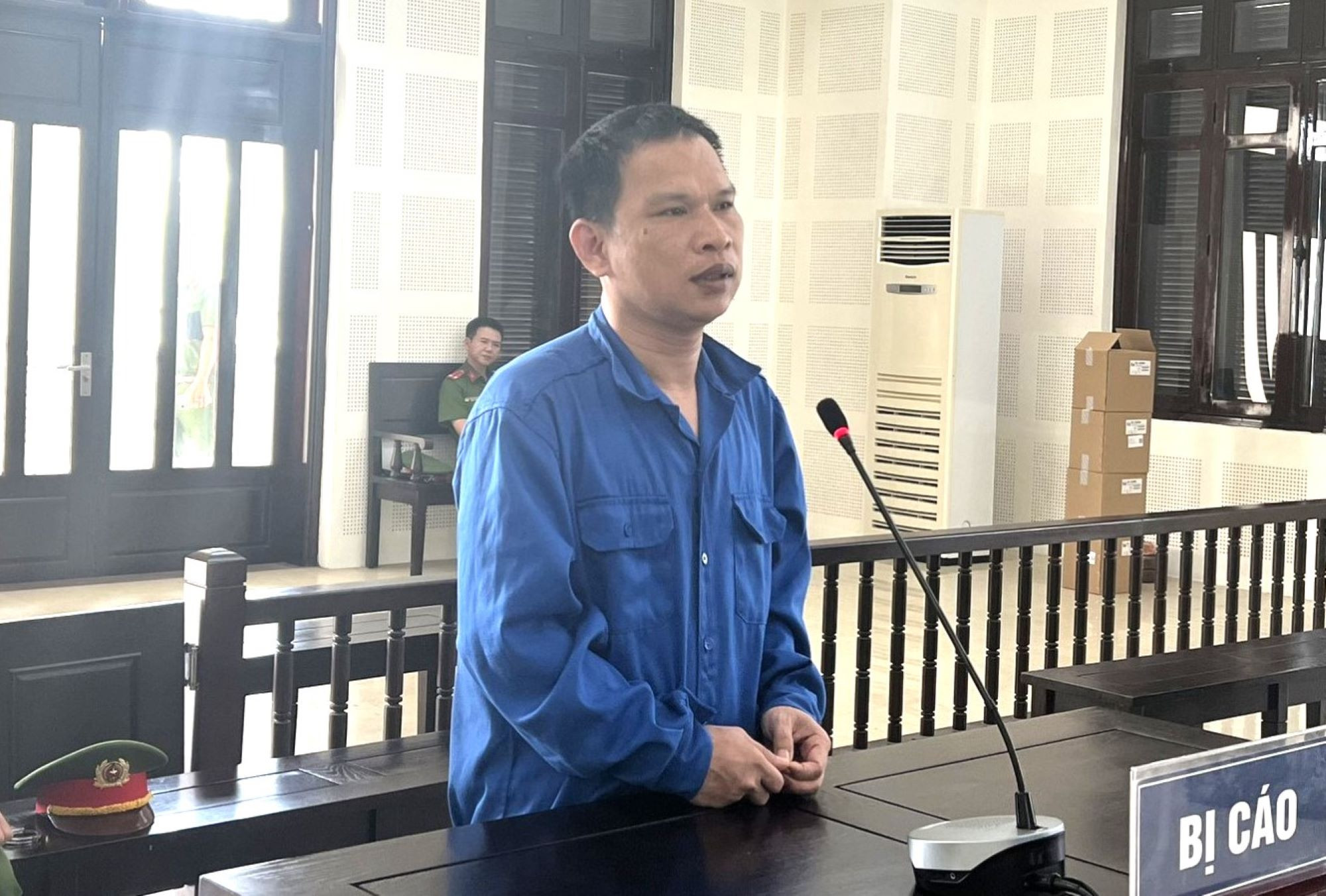 Mua ma túy về chia nhỏ bán cho con nghiện, lĩnh án 18 năm tù 