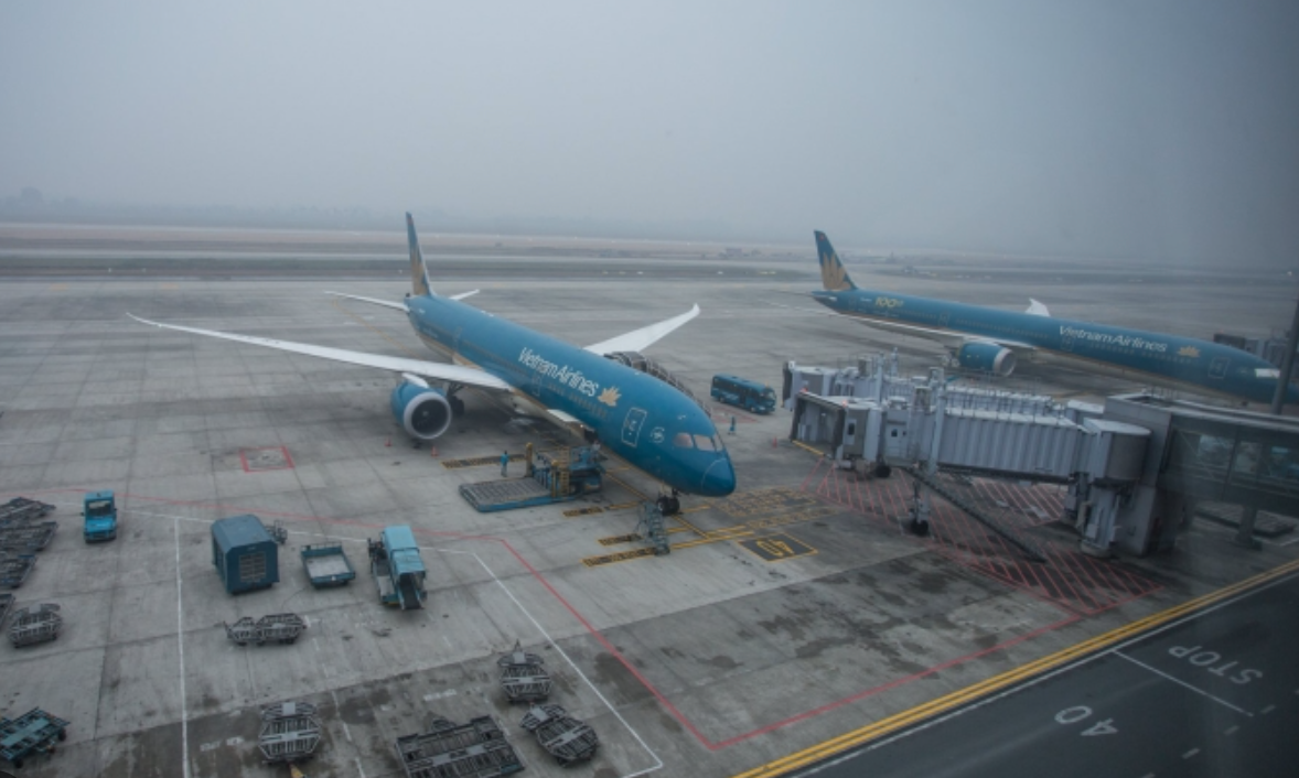 Bộ Chính trị thống nhất việc nghiên cứu thành lập sân bay thứ hai ở Hà Nội