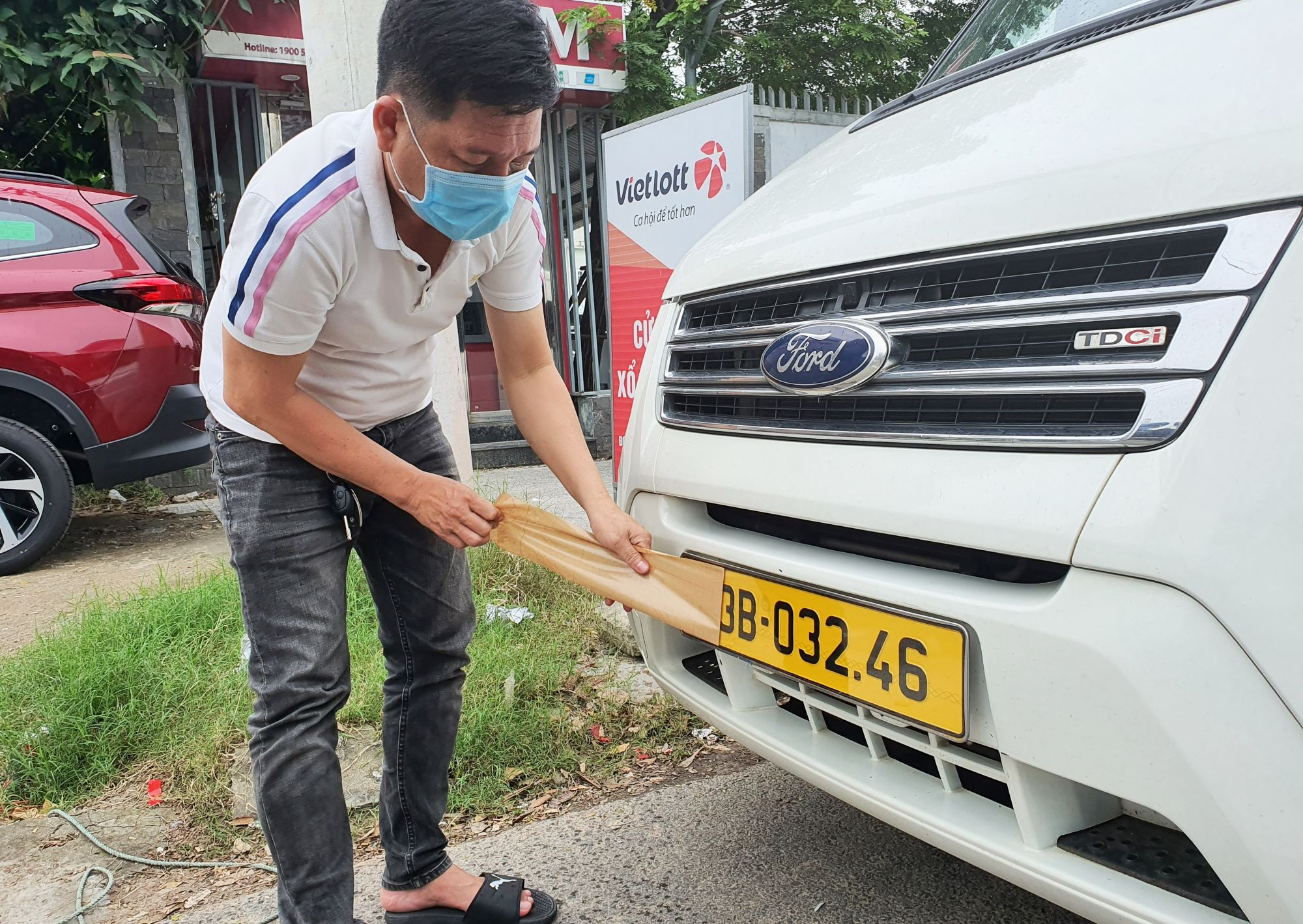 Đổi biển vàng có phải đổi đăng ký xe?