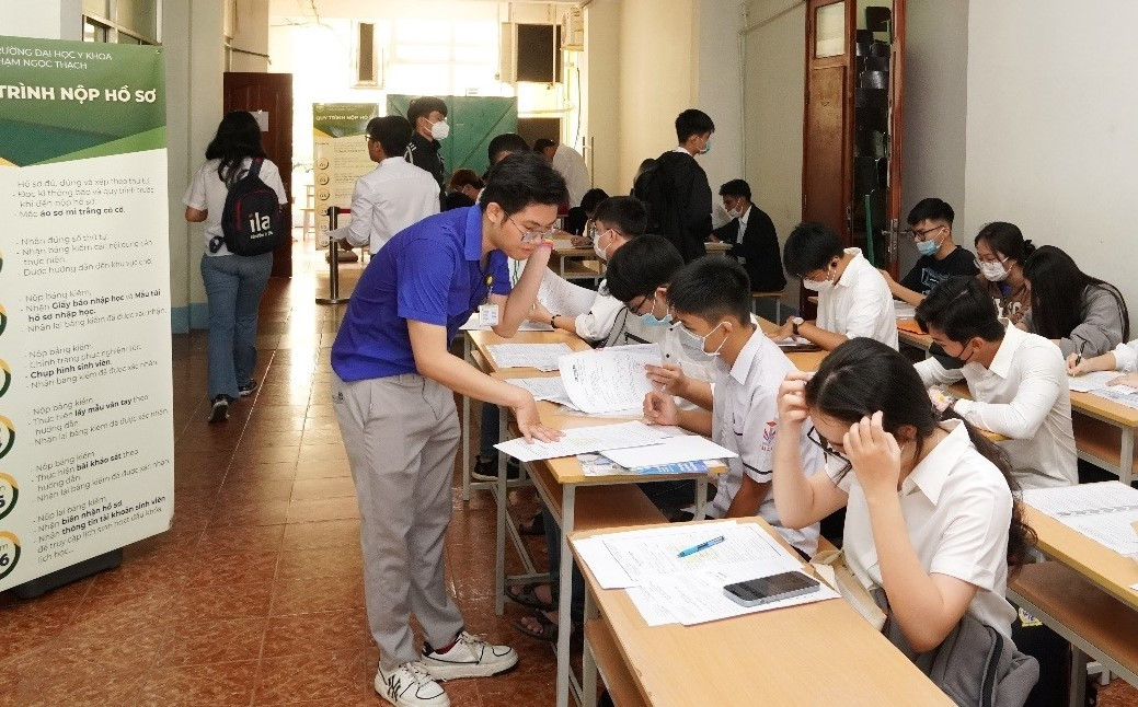 Trường Y khoa Phạm Ngọc Thạch lần đầu xét tuyển tổ hợp có môn Văn