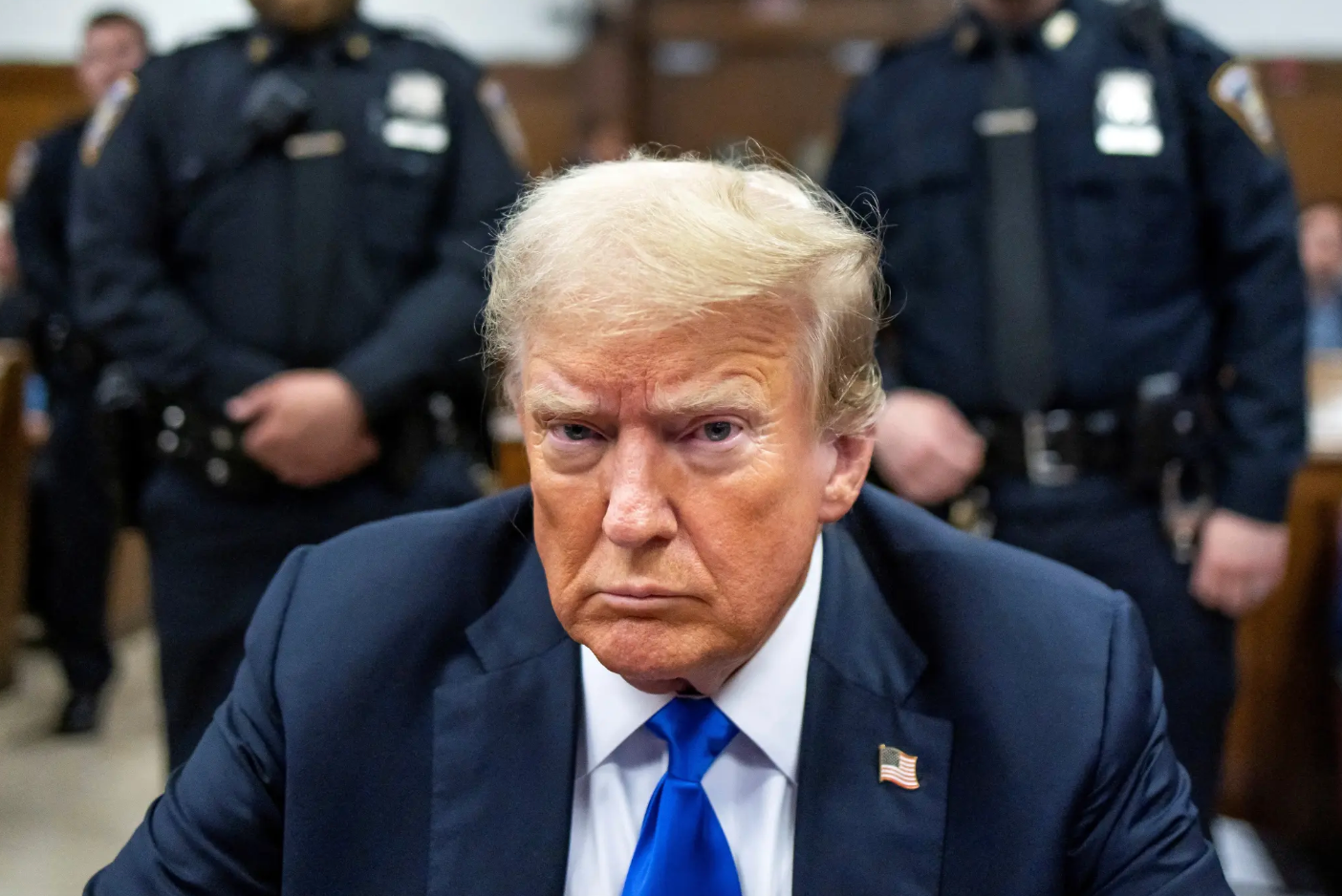 Ông Trump trở thành cựu tổng thống Mỹ đầu tiên bị kết án hình sự