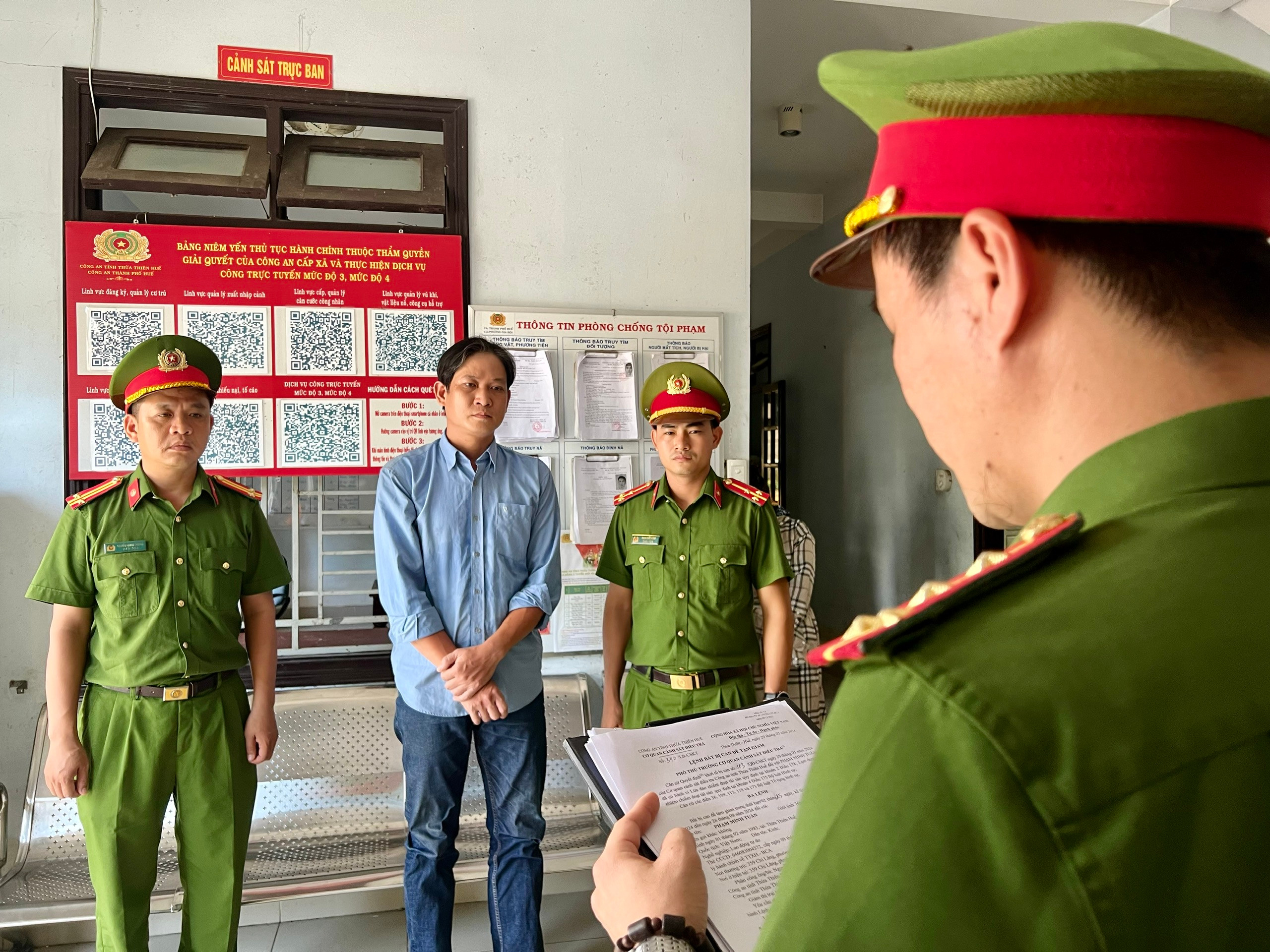 Bắt nhân viên kinh doanh lừa đảo, chiếm đoạt tiền của khách hàng