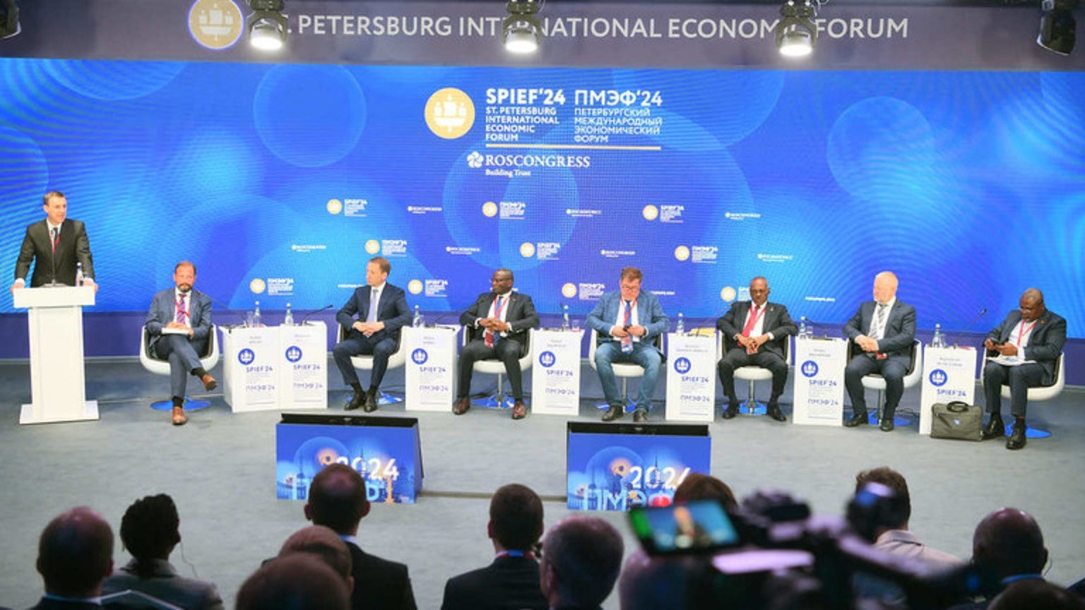 Việt Nam đề xuất phát triển hành lang liên quốc gia Đông - Tây